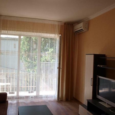 Sun Family Апартаменты Gagra Exteriör bild